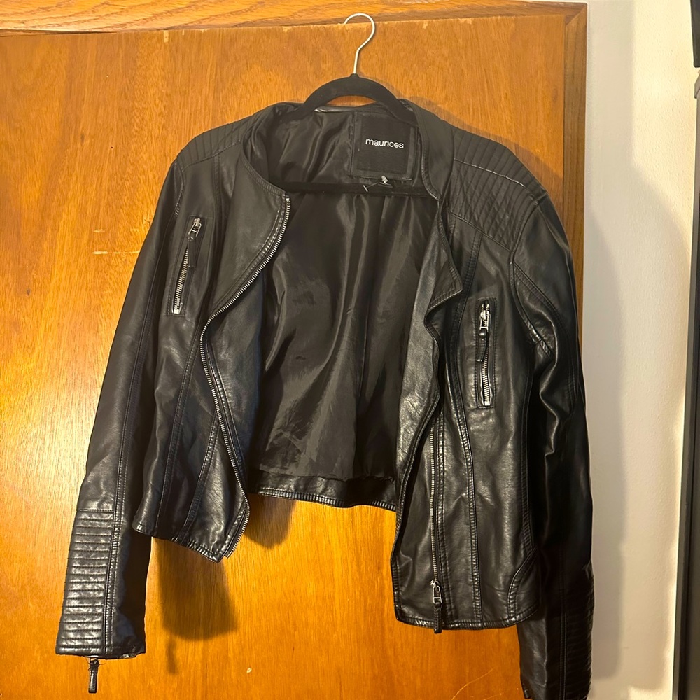 Black short jean jacket in great condition!